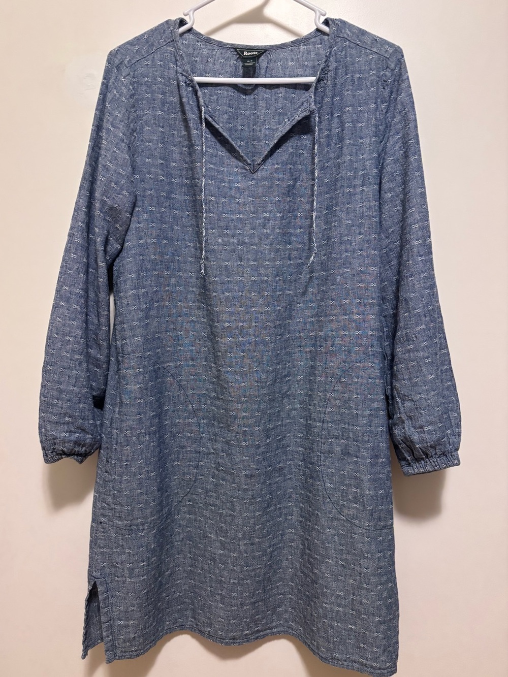Roots linen blend dress chambray blue textured pattern pockets long sleeves sz S